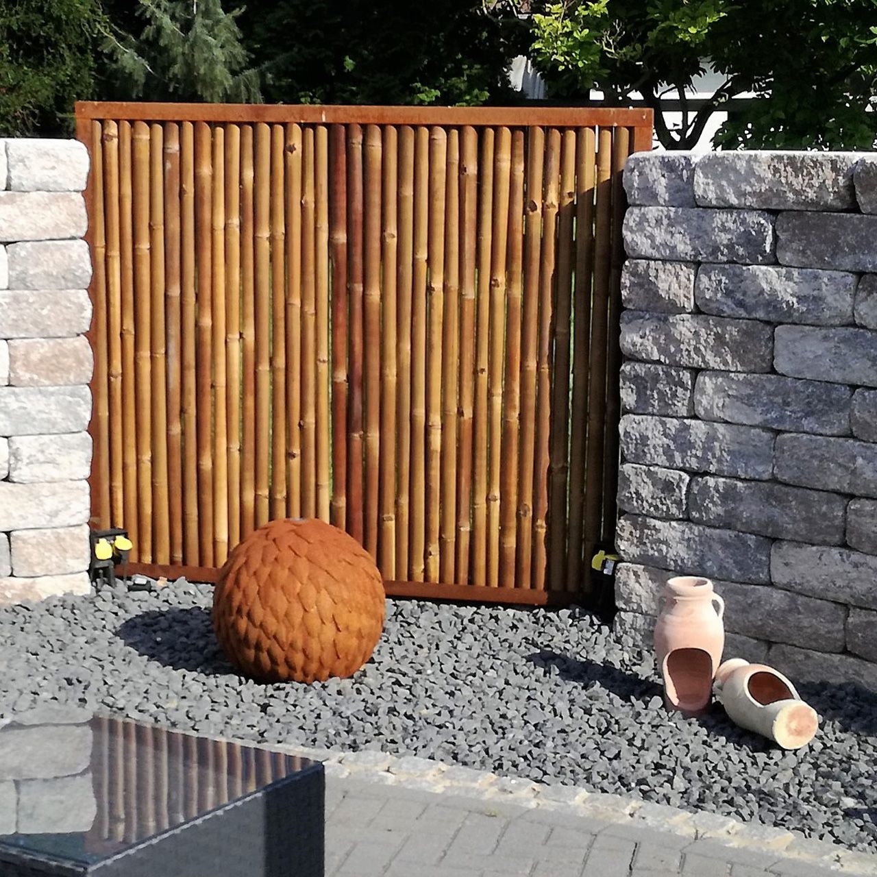 A17621_Bambus_Sichtschutzzaun_LAOS_Cortenstahl-Rahmen_6cm_braun_2_1280x1280.jpg