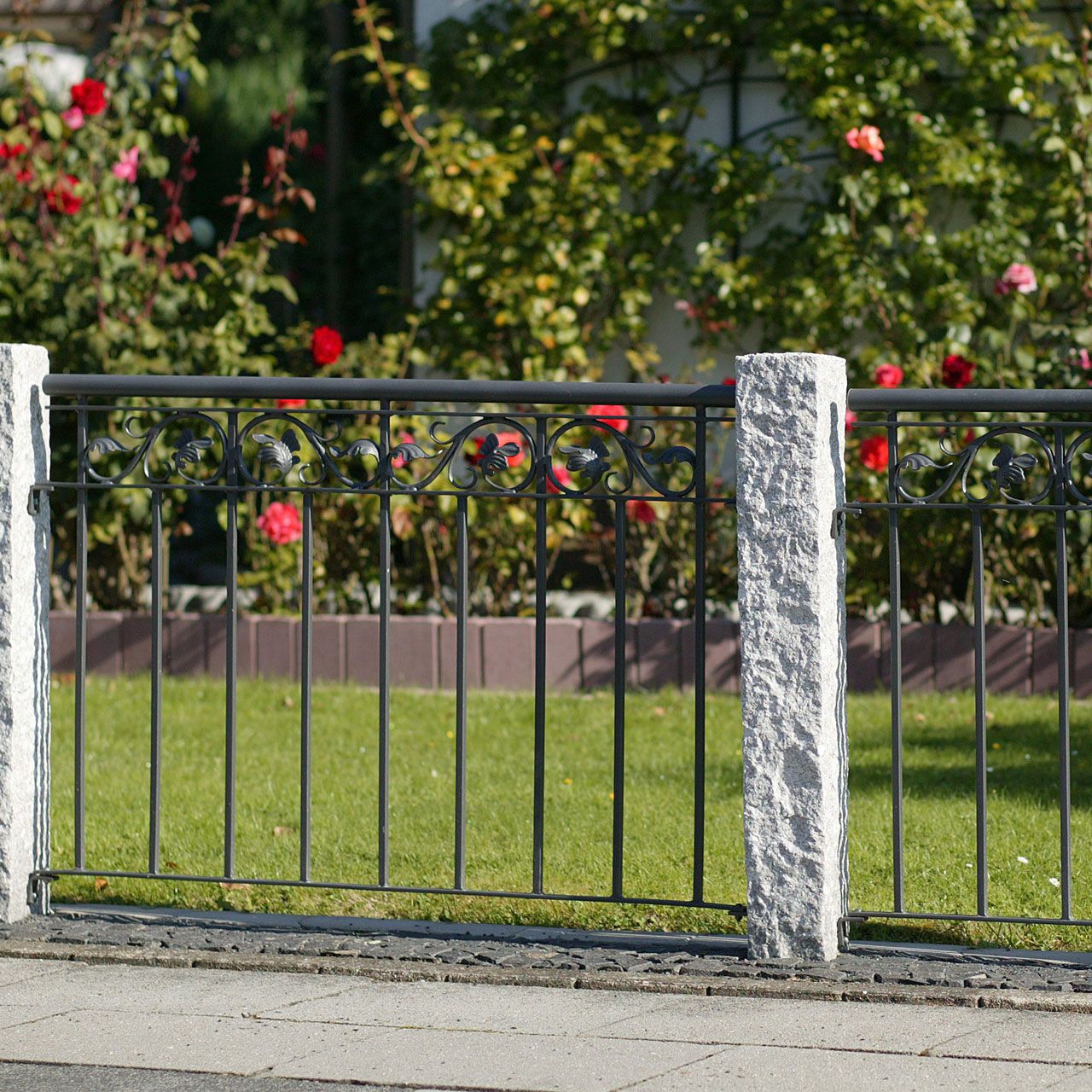 V50001_Metallzaun_Goethestrasse_Classic_Zaunelement_2_1280x1280.jpg